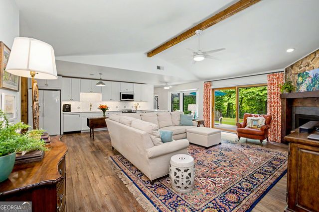117 Lakeside Drive, Peachtree City, GA 30269