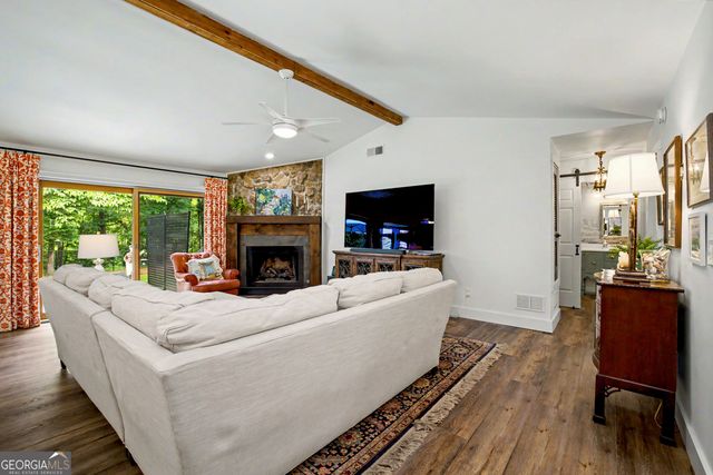117 Lakeside Drive, Peachtree City, GA 30269