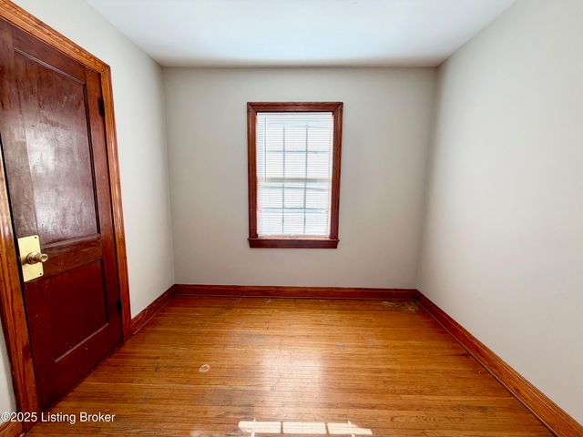 1106 Oleanda Ave, Louisville, KY 40215