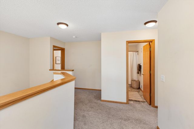 1783 Talon Trail, Eagan, MN 55122