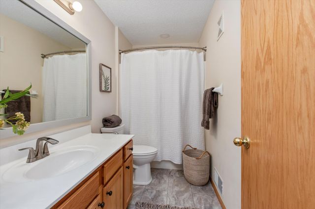 1783 Talon Trail, Eagan, MN 55122