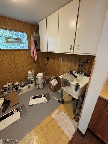 4058 Fulton Boulevard, Cleveland, OH 44144