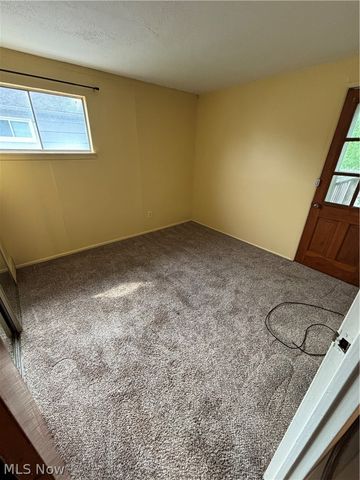 4058 Fulton Boulevard, Cleveland, OH 44144