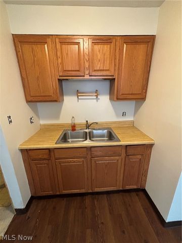 4058 Fulton Boulevard, Cleveland, OH 44144