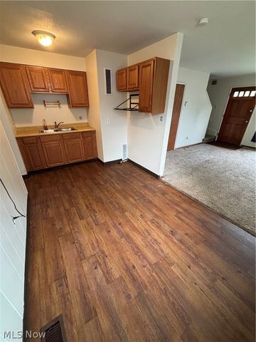 4058 Fulton Boulevard, Cleveland, OH 44144
