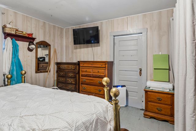 210 Florida Avenue, Erwin, TN 37650