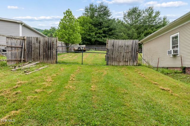 210 Florida Avenue, Erwin, TN 37650