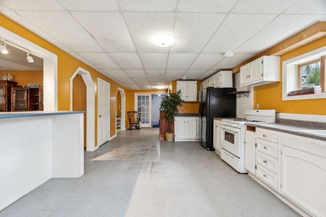 296 Creamery Road, Ryegate, VT 05046