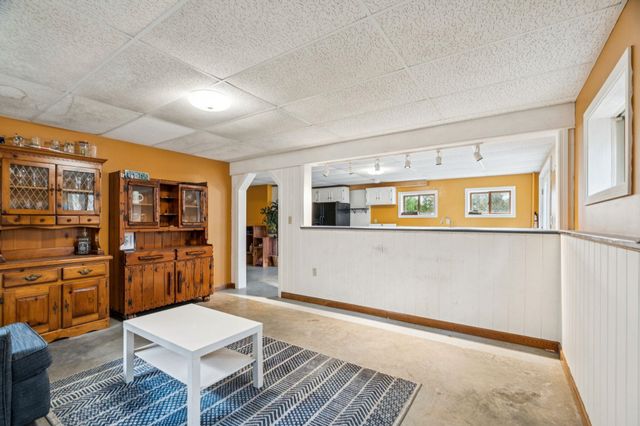 296 Creamery Road, Ryegate, VT 05046