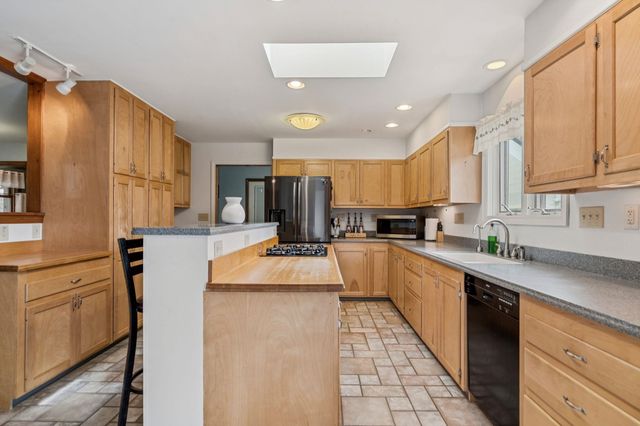 296 Creamery Road, Ryegate, VT 05046