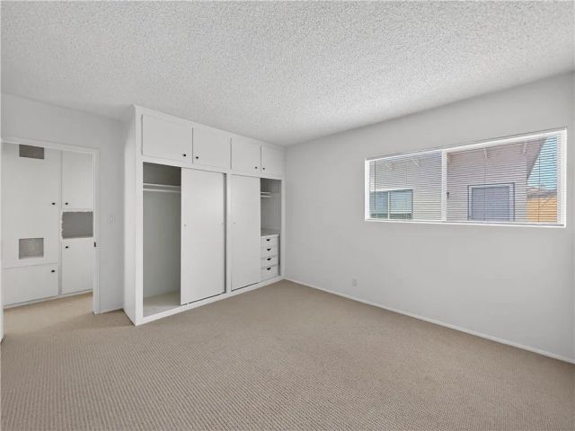 207 Baltimore Avenue, Huntington Beach, CA 92648