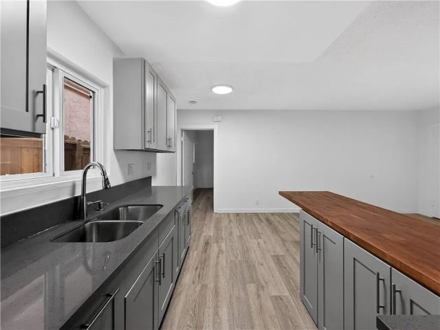 207 Baltimore Avenue, Huntington Beach, CA 92648