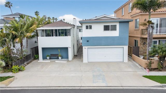 207 Baltimore Avenue, Huntington Beach, CA 92648