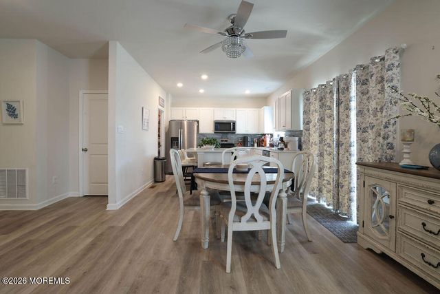 9 Lookout Avenue, Barnegat, NJ 08005