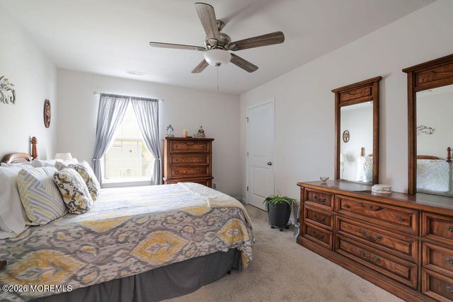 9 Lookout Avenue, Barnegat, NJ 08005