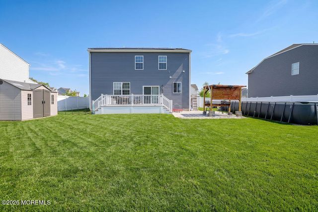 9 Lookout Avenue, Barnegat, NJ 08005