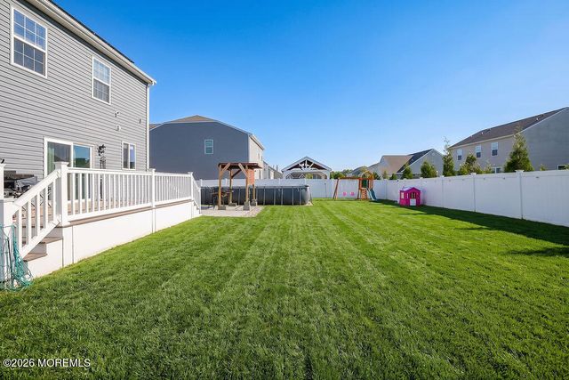 9 Lookout Avenue, Barnegat, NJ 08005