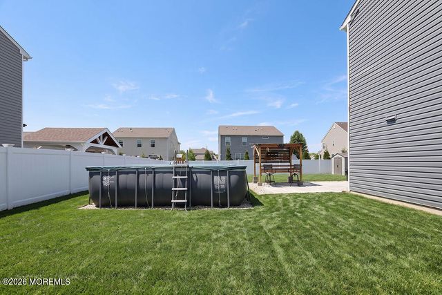 9 Lookout Avenue, Barnegat, NJ 08005