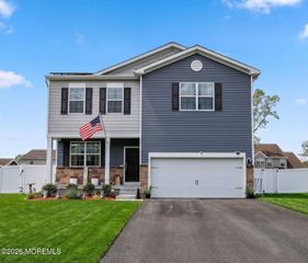 9 Lookout Avenue, Barnegat, NJ 08005