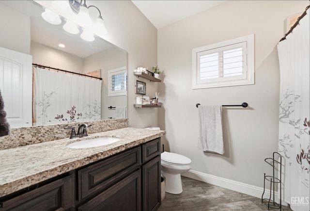 15128 Juneberry Court, Bakersfield, CA 93314