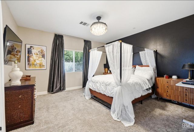 15128 Juneberry Court, Bakersfield, CA 93314