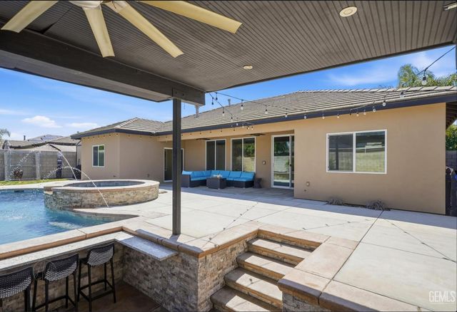 15128 Juneberry Court, Bakersfield, CA 93314