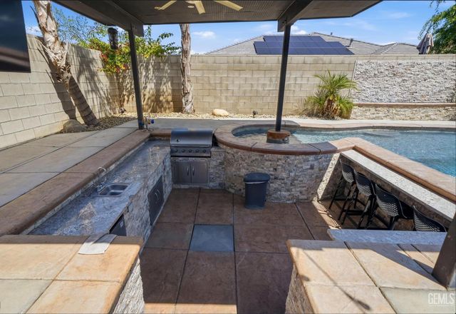 15128 Juneberry Court, Bakersfield, CA 93314