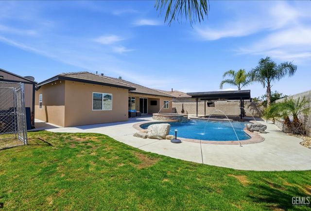 15128 Juneberry Court, Bakersfield, CA 93314
