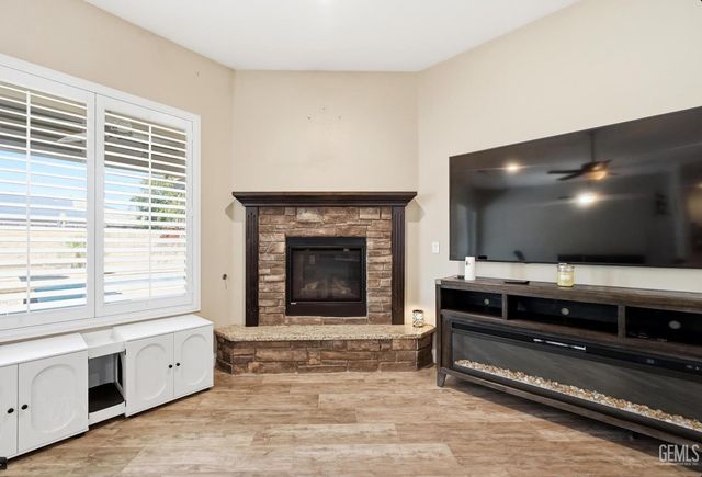 15128 Juneberry Court, Bakersfield, CA 93314