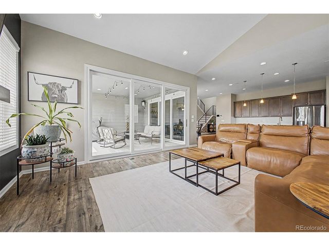 914 Flora View Dr, Erie, CO 80516