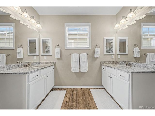 914 Flora View Dr, Erie, CO 80516