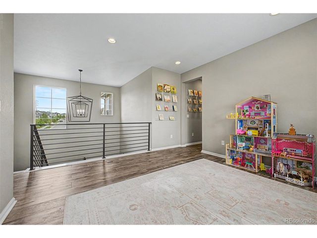 914 Flora View Dr, Erie, CO 80516