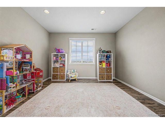 914 Flora View Dr, Erie, CO 80516