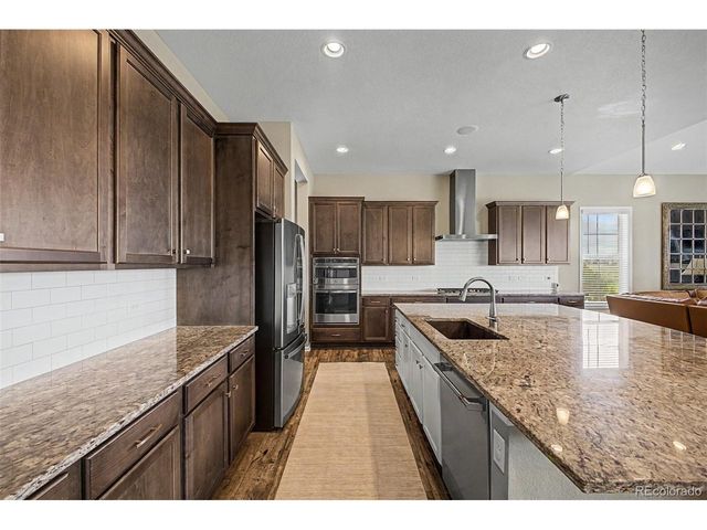 914 Flora View Dr, Erie, CO 80516