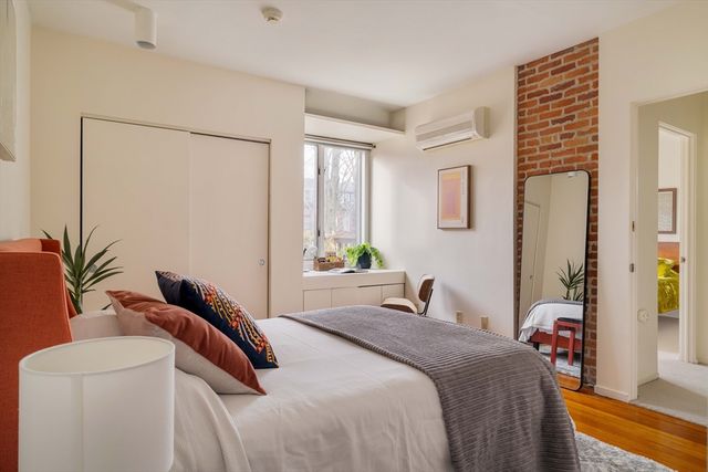 61 Dana Street 4, Cambridge, MA 02138