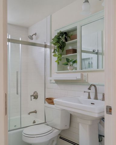 61 Dana Street 4, Cambridge, MA 02138