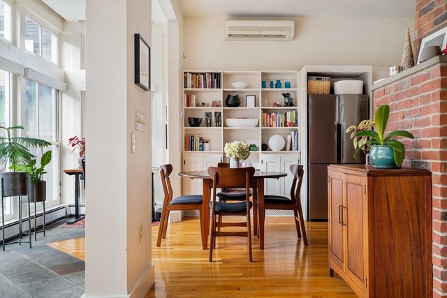 61 Dana Street 4, Cambridge, MA 02138