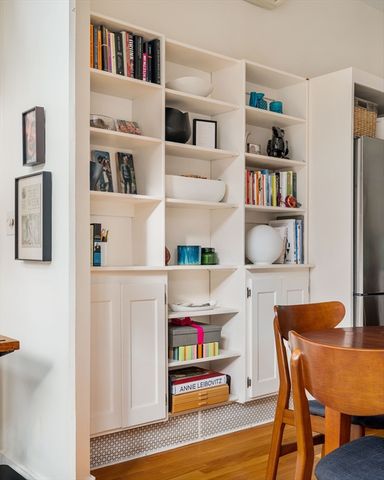 61 Dana Street 4, Cambridge, MA 02138