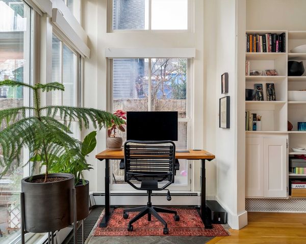 61 Dana Street 4, Cambridge, MA 02138