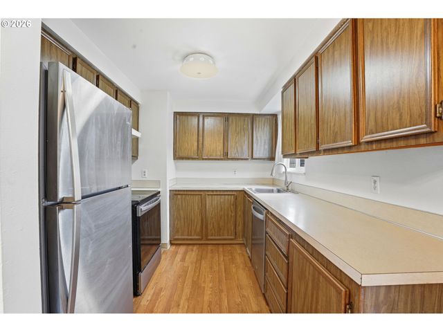 3537 Se 64TH Ave, Portland, OR 97206