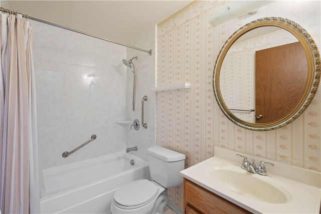 536 Hunters Path Rd, South Fayette, PA 15017
