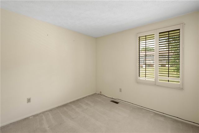 536 Hunters Path Rd, South Fayette, PA 15017