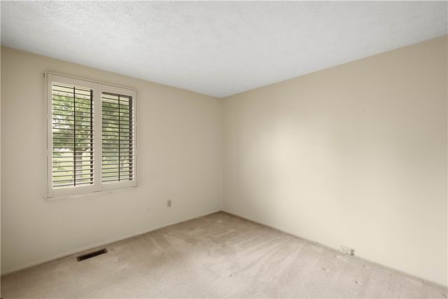 536 Hunters Path Rd, South Fayette, PA 15017