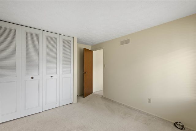 536 Hunters Path Rd, South Fayette, PA 15017