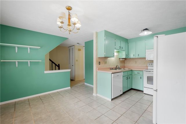 536 Hunters Path Rd, South Fayette, PA 15017