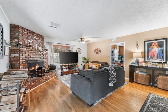 45428 13th West, Lancaster, CA 93534