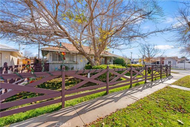 45428 13th West, Lancaster, CA 93534