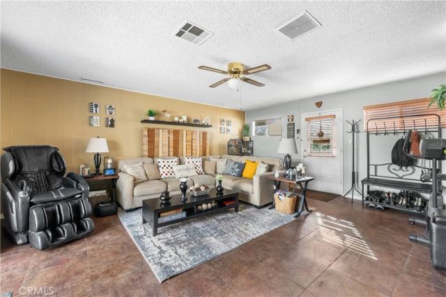 45428 13th West, Lancaster, CA 93534