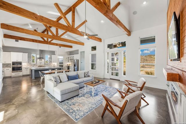 223 Oak Shores, Canyon Lake, TX 78133