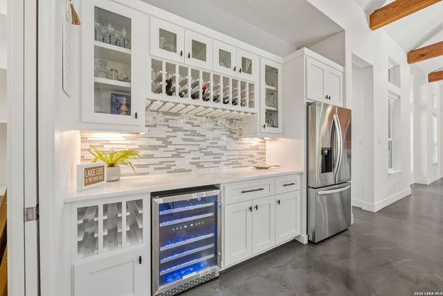 223 Oak Shores, Canyon Lake, TX 78133